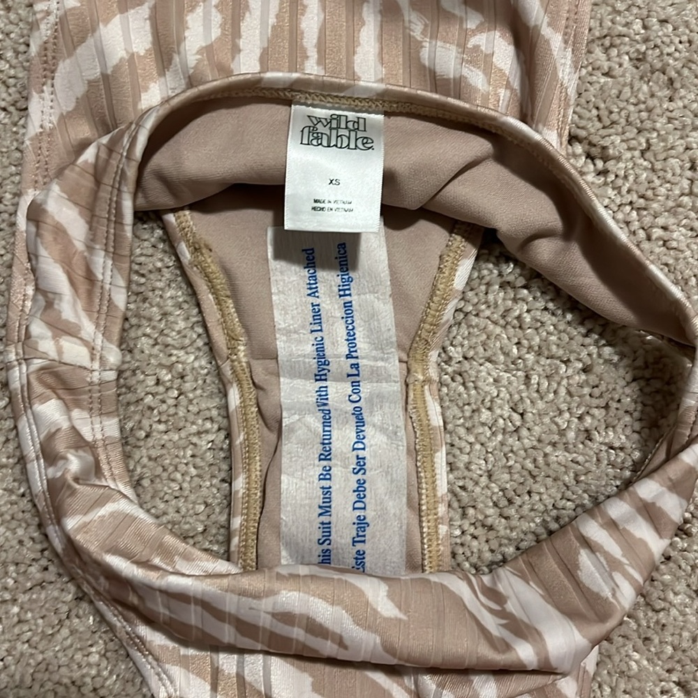 NWT animal print bikini bottoms - Picture 4 of 5